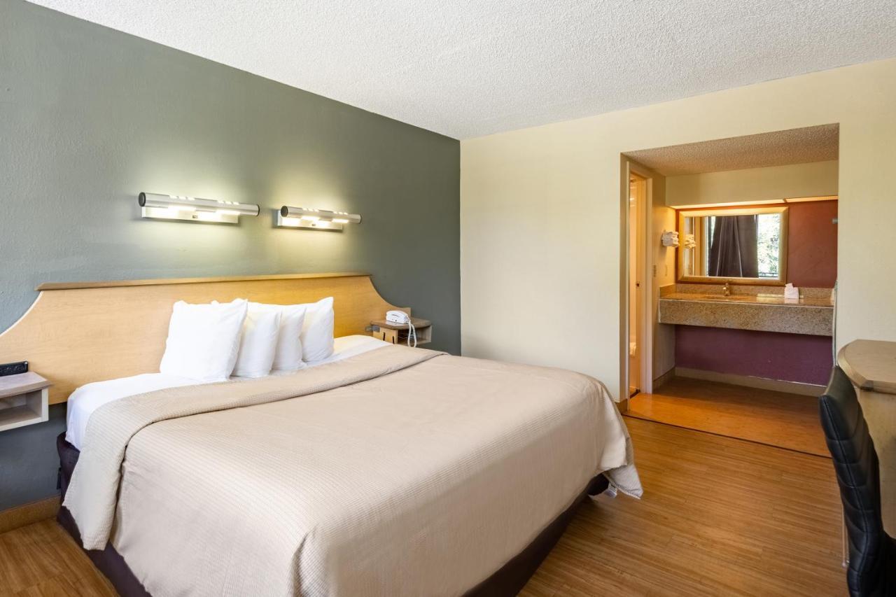 Econo Lodge Palm Harbor - Clearwater Kültér fotó