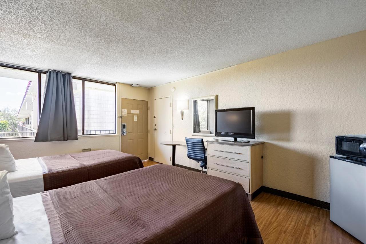 Econo Lodge Palm Harbor - Clearwater Kültér fotó