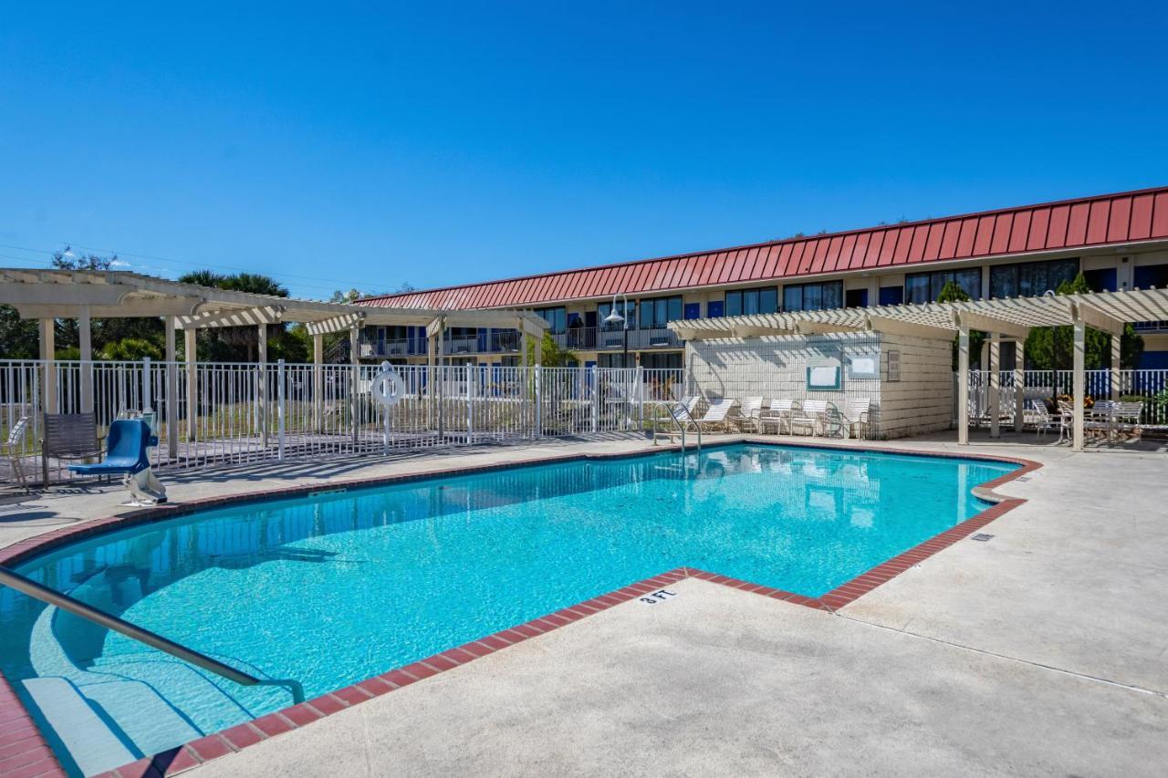 Econo Lodge Palm Harbor - Clearwater Kültér fotó